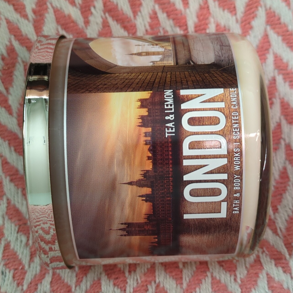 NWT BBW Bath & Body Works London Tea and Lemon 3-Wick Candle